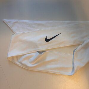 Nike Dri-Fit Head Tie 3.0 - WHITE